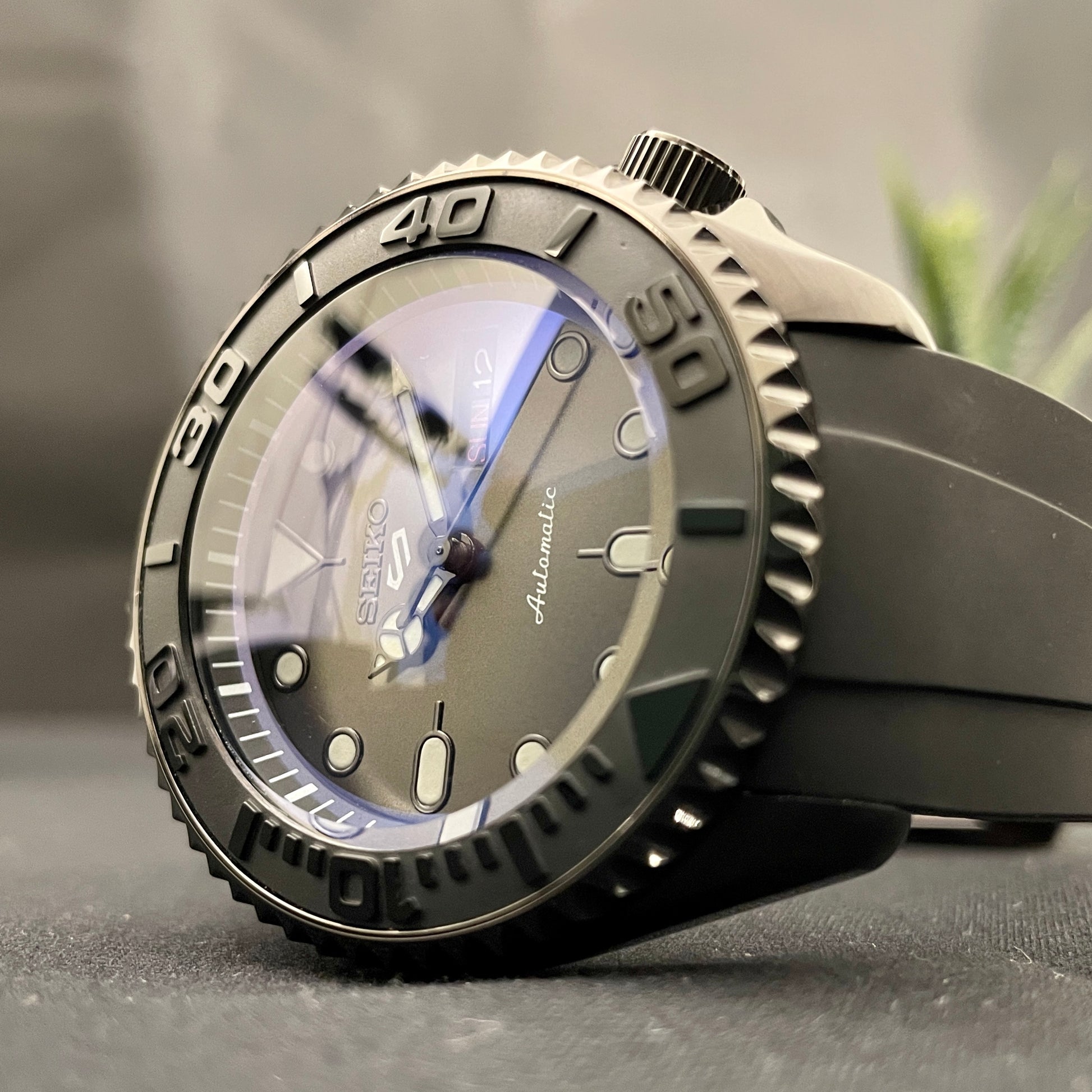 Stealth SKX Seiko Mod - PS Watch Mods
